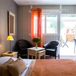 Hotel Almoria &