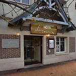 Almoria & Hotel 3*