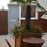 Almoria & Hotel Deauville