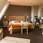 Almoria & Hotel