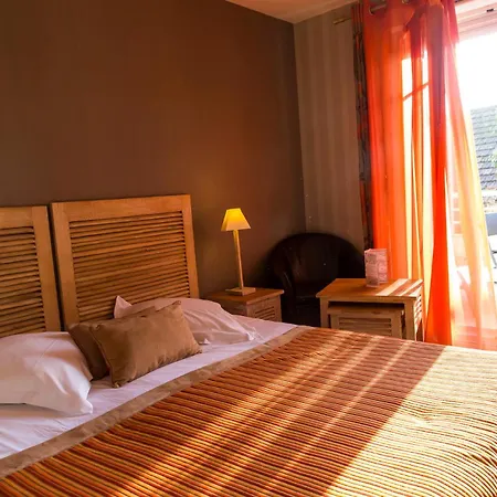 Almoria & Hotel