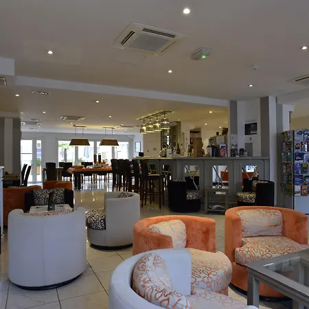 Hotel Almoria & 3*