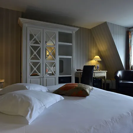 Almoria & Hotel