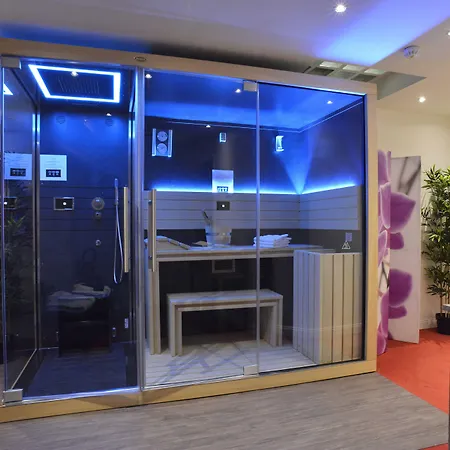 Hotel Almoria & Deauville