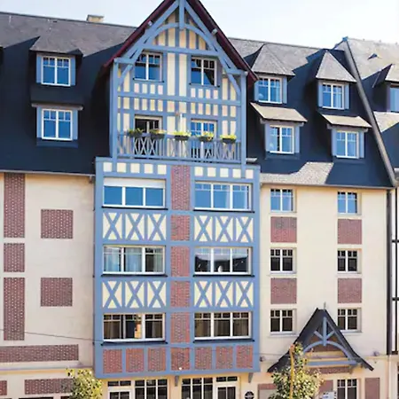 Almoria & 3* Deauville