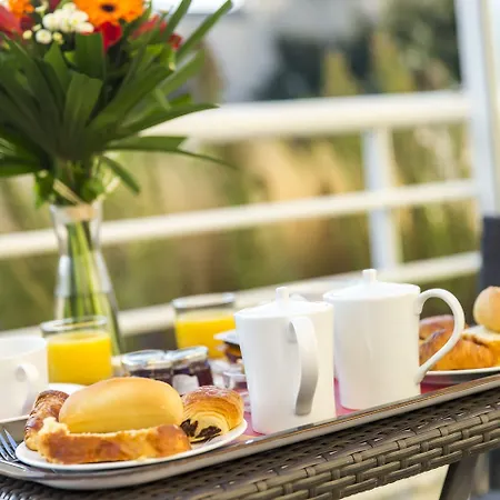 Almoria & Hotel Deauville