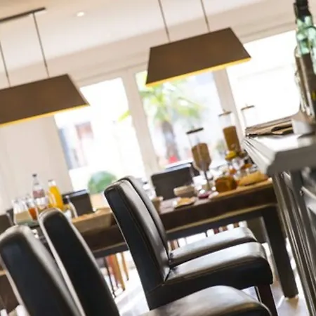 Almoria & Hotel Deauville