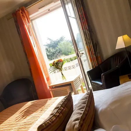 Hotel Almoria & Deauville